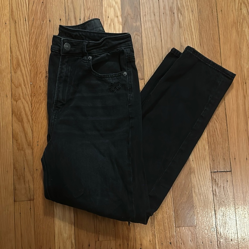 American eagle high rise mom jeans